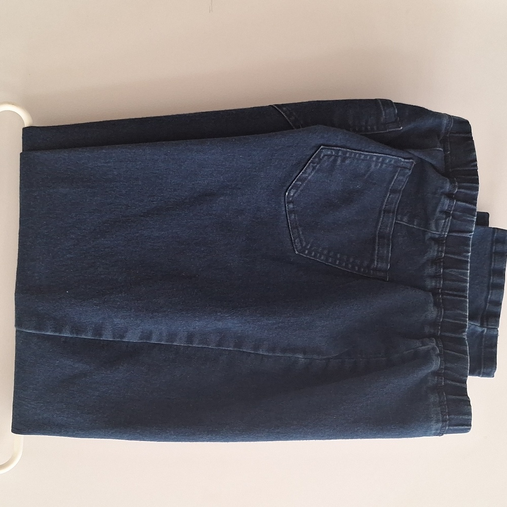 Karen Scott women's pull on stretch jeans with pockets